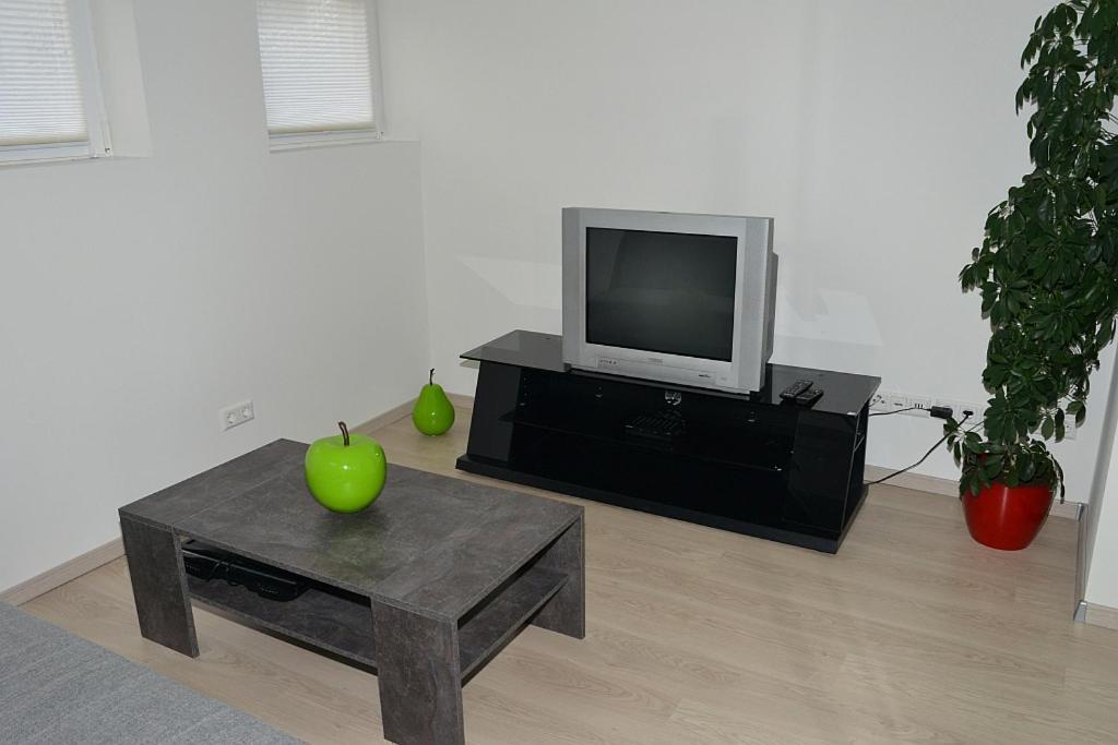 Apartment In Reutlingen / Sickenhausen Extérieur photo